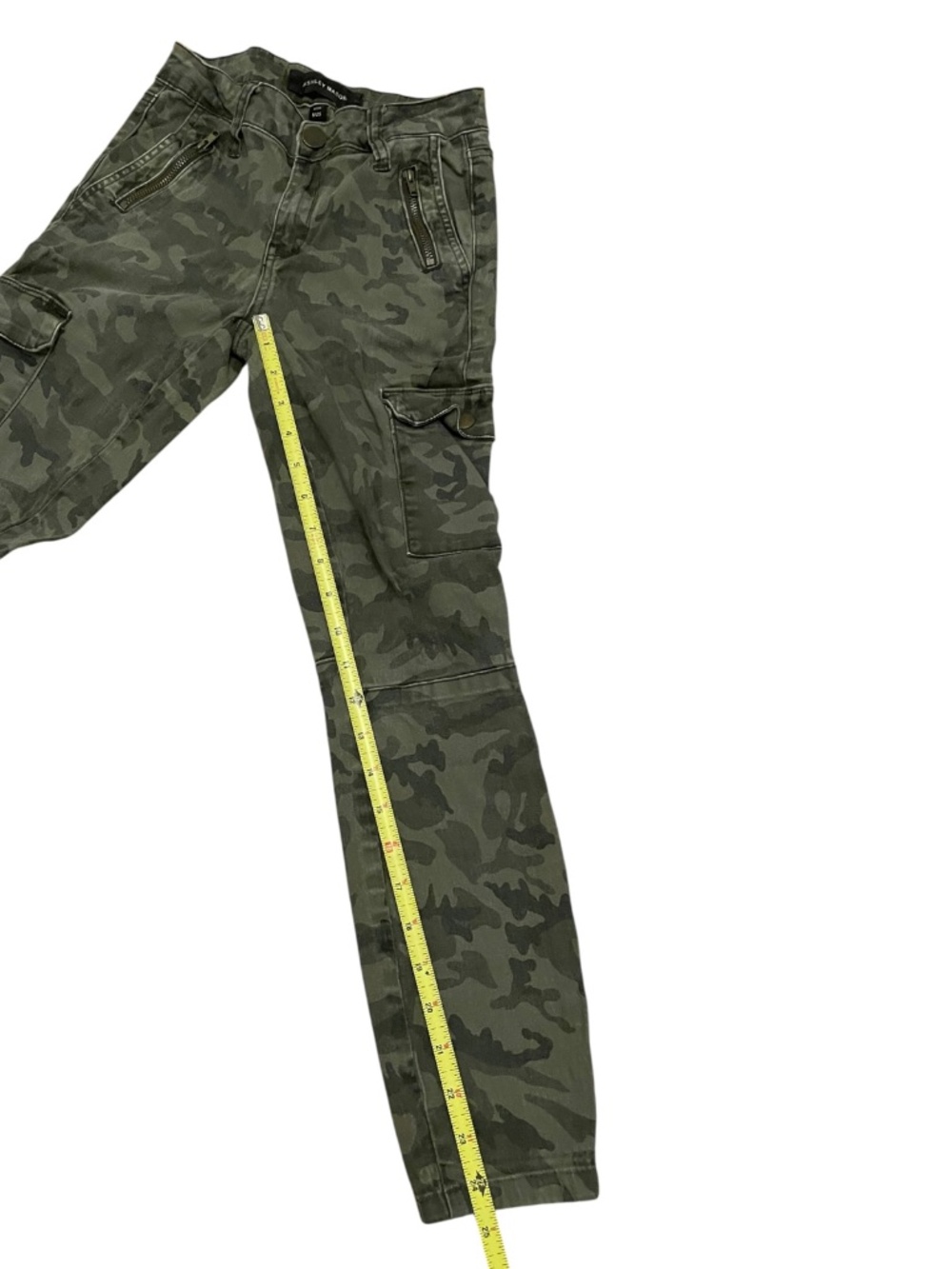 Ashley Mason Pants Junior Size 1/25 Camo Cargo Jeans Zip Pockets Size 1/25 - Picture 8 of 12